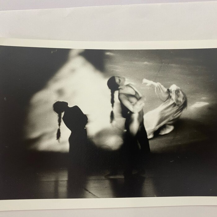 Interactions for projectors and a dancer