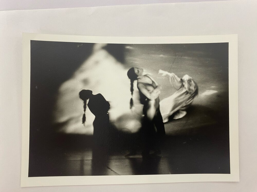 Interactions for projectors and a dancer